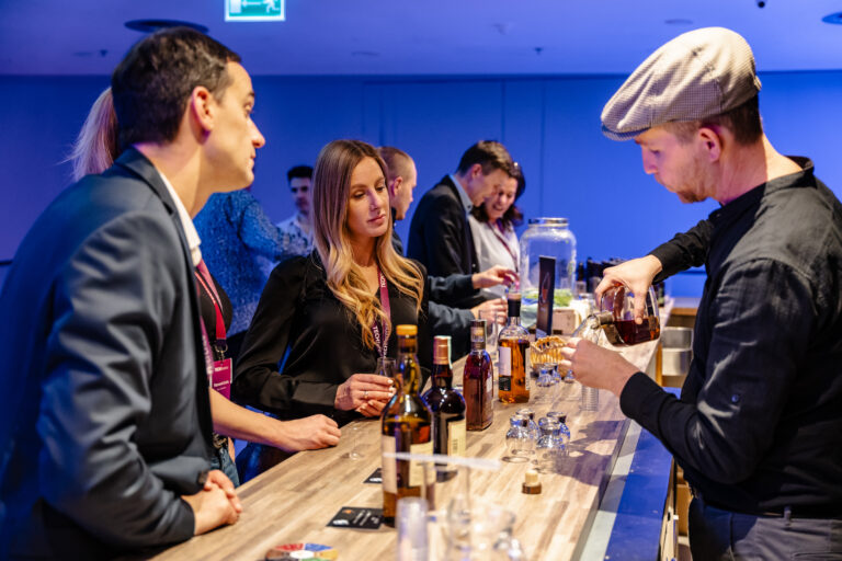 Whiskykóstoló rendezvényen