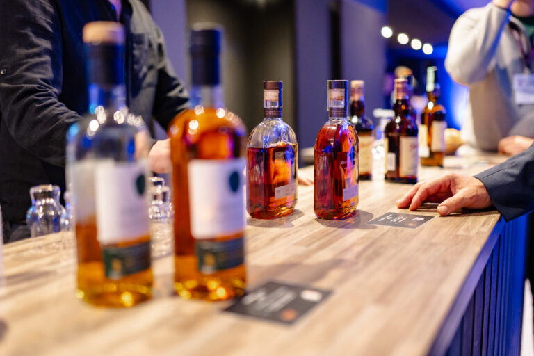 whiskykóstoló rendezvényen